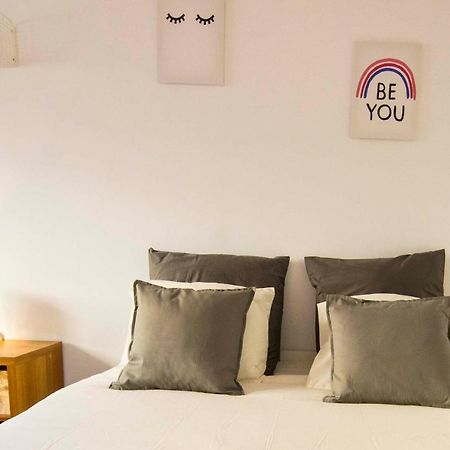 P&P Apartaments Arapiles Malaga Bagian luar foto