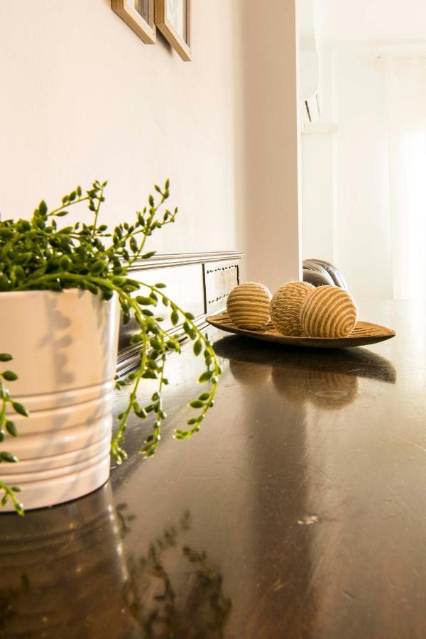 P&P Apartaments Arapiles Malaga Bagian luar foto
