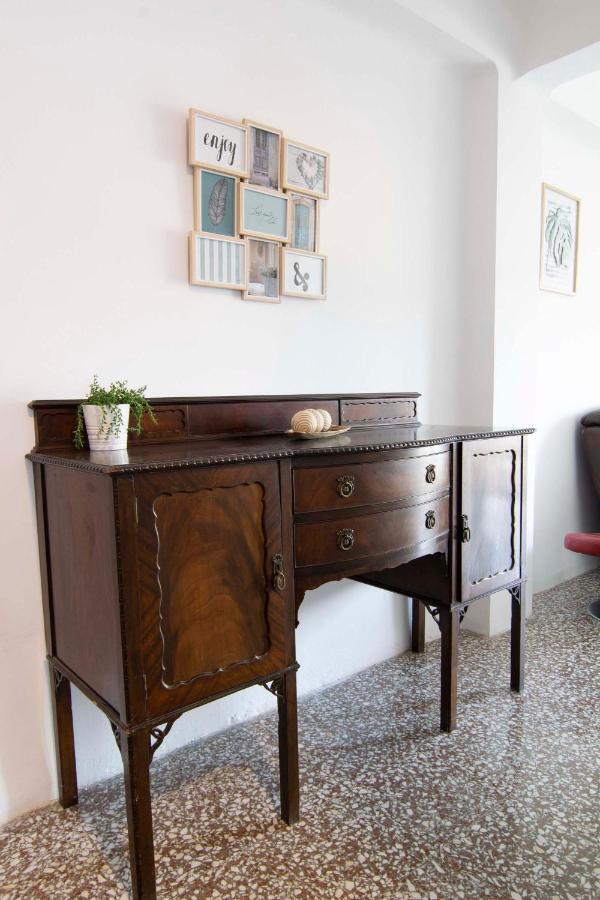 P&P Apartaments Arapiles Malaga Bagian luar foto