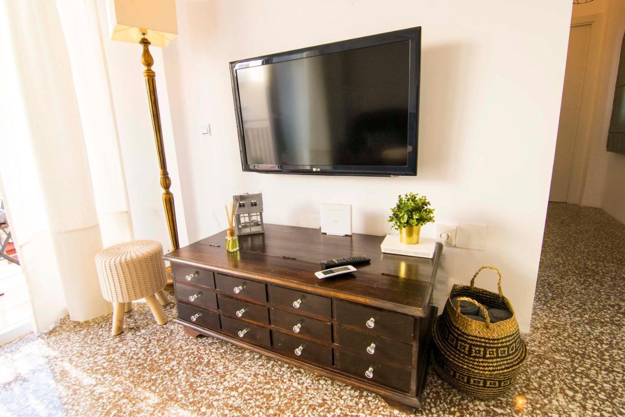 P&P Apartaments Arapiles Malaga Bagian luar foto