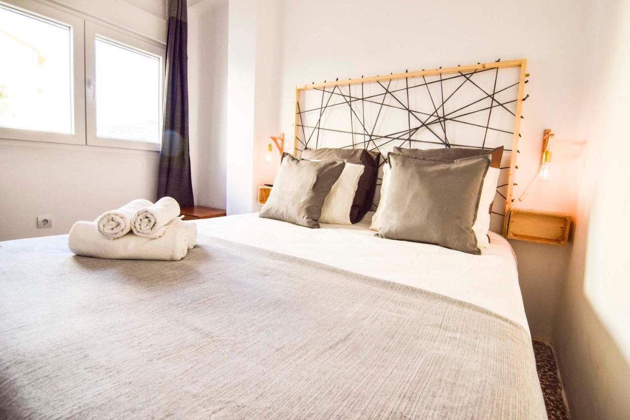 P&P Apartaments Arapiles Malaga Bagian luar foto