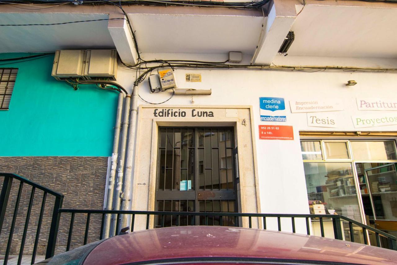 P&P Apartaments Arapiles Malaga Bagian luar foto